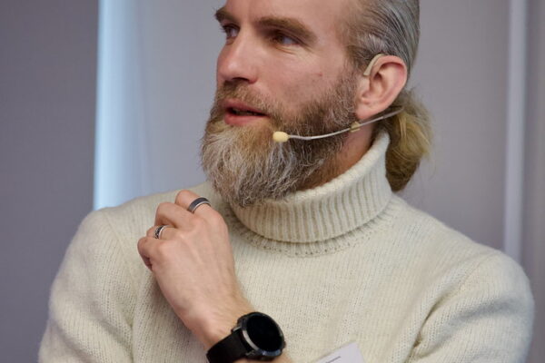 4n9a2106_54493349536_l