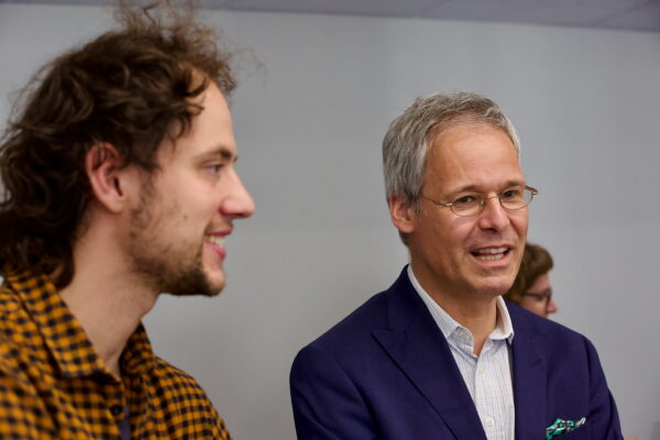 4n9a2280_54493616608_l