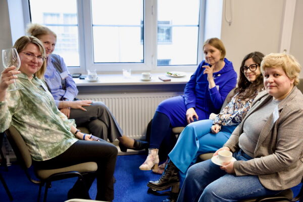 4n9a2728_54493350696_l